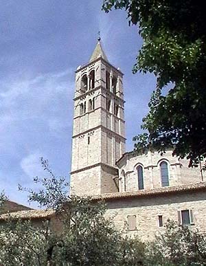 Assisi: Basilika der hl. Klara - Turm