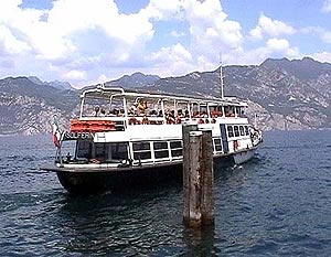 Schiff auf dem Gardasee