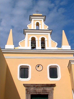 Kirche Santa Maria Visitapoveri , Aussenansicht