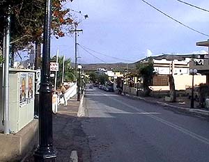 Hauptstraße von Goùrnes