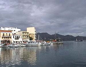 Nikolaos: Hafen