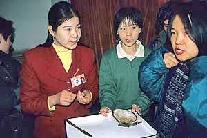 Beijing: Perlenverarbeitung