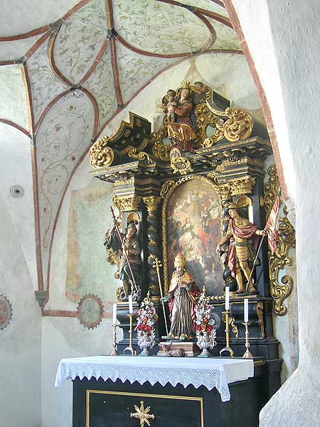 Innichen: Altar in der Vorkapelle