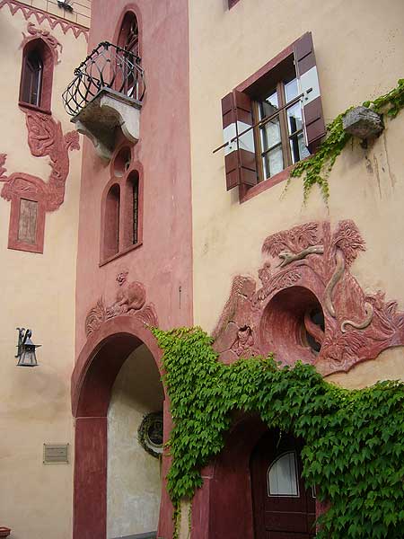 Eingang: Schloss Turmhof