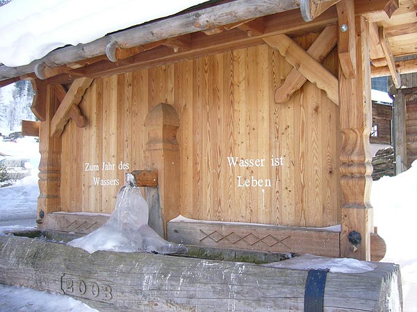 Pfelders in Sdtirol: Dorfbrunnen