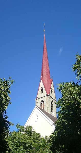 Teis im Eisacktal in Suedtirol - Herz-Jesu-Kirche
