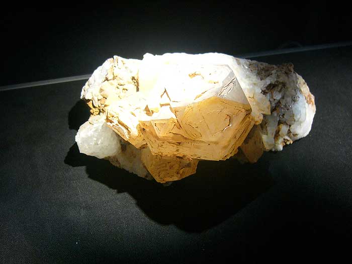 Mineraliensammlung - Teiser Kugeln