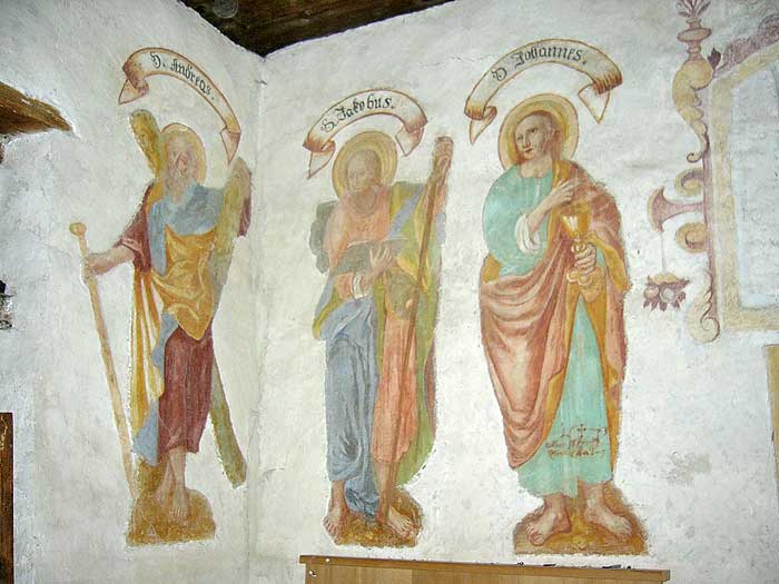 Winnebach: Fresken in der Vorkirche