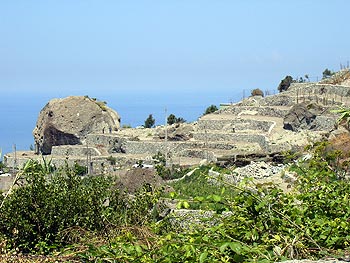 Ischia - Panza: Neue Terrassen fr Rebanbau
